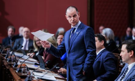 Rapport Gallant | Girard se porte à la défense de ses fonctionnaires