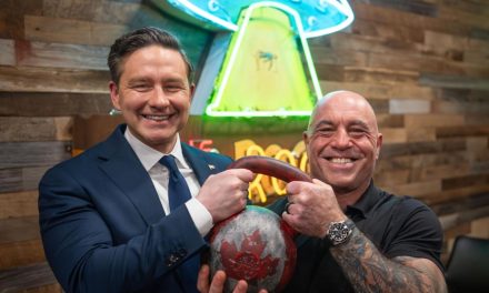 Pierre Poilievre invité au balado de Joe Rogan