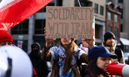 Conflit au Moyen-Orient | Manifestation à Montréal pour s’opposer à toute participation du Canada