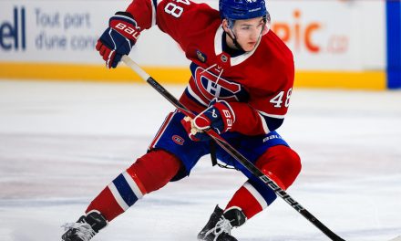 Le Canadien | Revoici Lane Hutson à droite