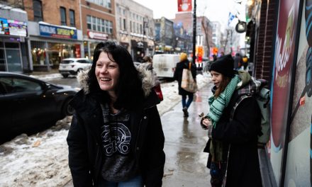 Femmes enceintes et dans la rue | La ministre dit surveiller la situation de près