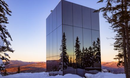Lac-Beauport | Un chalet surnaturel nommé Black Mirror
