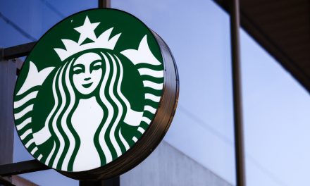 Jugement de la Cour supérieure  | Starbucks devra continuer à servir du café au Centre Rockland