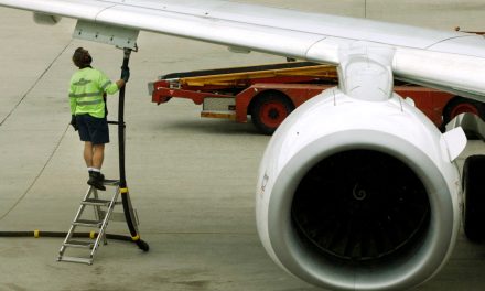 Pénurie de carburant et billets d’avion | Quels sont vos recours en cas de hausse de prix ou d’annulation ?