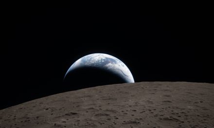 Mission Artemis II | La NASA publie la photo d’un coucher de Terre prise par les astronautes