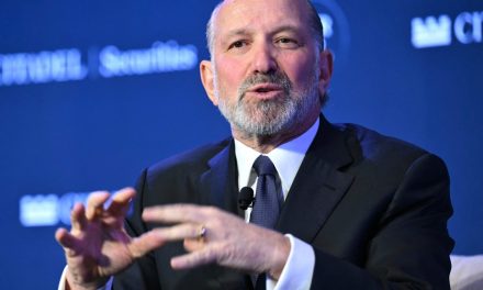 Renégociation de l’ACEUM | « Ils sont nuls » : Lutnick critique la stratégie commerciale du Canada