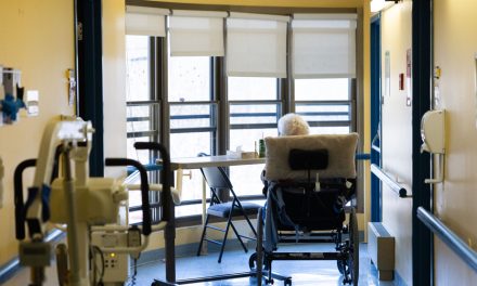 Aide médicale à mourir | En France, l’exemple québécois sert de « repoussoir »