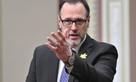 Projet de loi sur la laïcité | Québec met un terme aux prières de rue