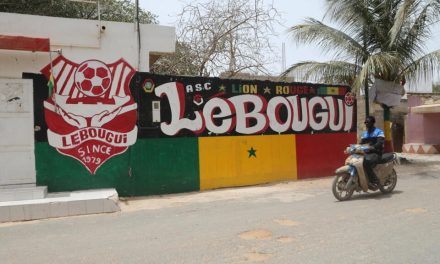 Au Sénégal, la longue attente des familles des supporters sénégalais détenus au Maroc