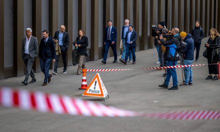 Incendie de Crans-Montana | Des avocats dénoncent une « collusion » entre le maire et la station