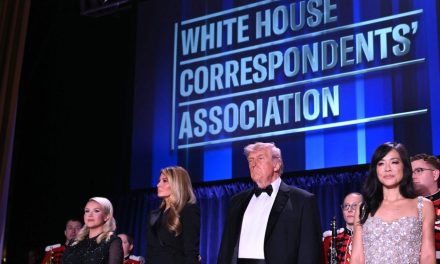 Tirs lors du dîner des correspondants | Les réactions de dirigeants mondiaux