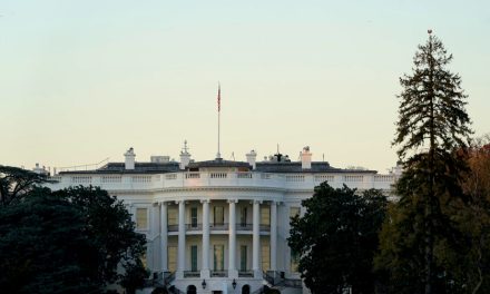 La secrétaire au Travail de Donald Trump quitte le gouvernement