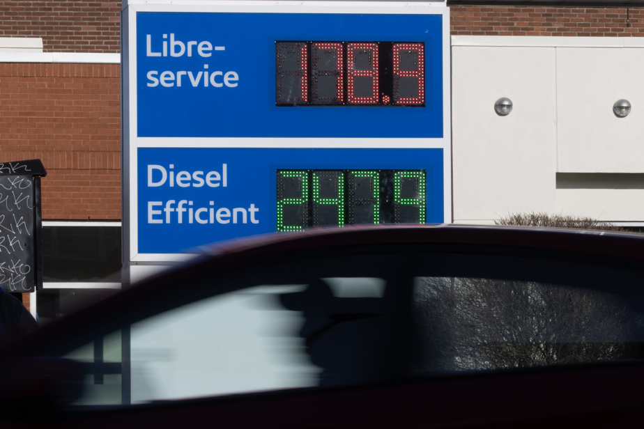 Suspension temporaire de la taxe d’accise | Le prix du litre d’essence recule à la pompe