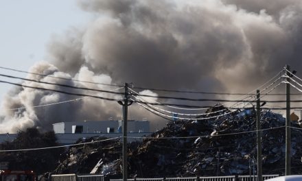 Montréal-Est | Important incendie dans un centre de recyclage