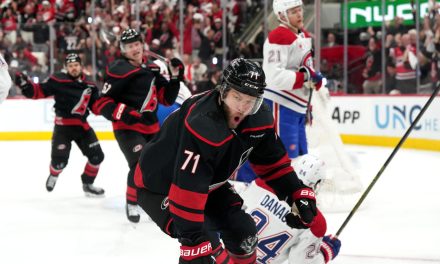 Canadien 0 – Hurricanes 4 (2e période) | Le Tricolore limité à neuf tirs jusqu’à présent