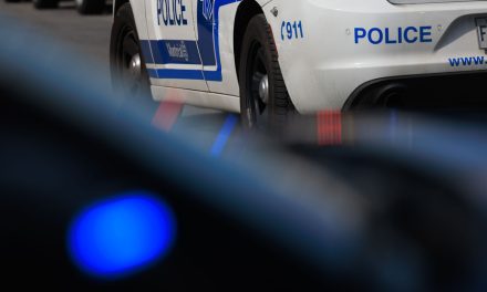 Conflit au centre-ville de Montréal | Une femme dans un état critique