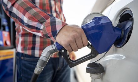 Prix moyen de 185,1 ¢ à Montréal | Petit répit à la pompe pour les automobilistes