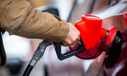 L’essence franchit la barre des 2 $ à Montréal