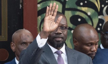 Sénégal : après son limogeage, le retour en force de Sonko élu à la tête de l&rsquo;Assemblée nationale