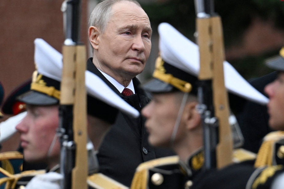 Guerre en Ukraine | Poutine fustige l’OTAN lors des célébrations du 9-Mai