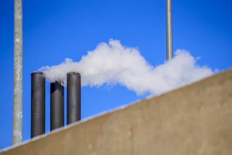 Plan québécois pour une économie verte | Moins d’argent pour lutter contre la crise climatique