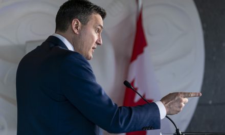 Nouvelle stratégie nationale | Ottawa veut renforcer la confiance des Canadiens envers l’IA