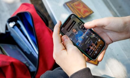 Réseaux sociaux chez les moins de 16 ans | « C’est plus mauvais que bon pour moi »