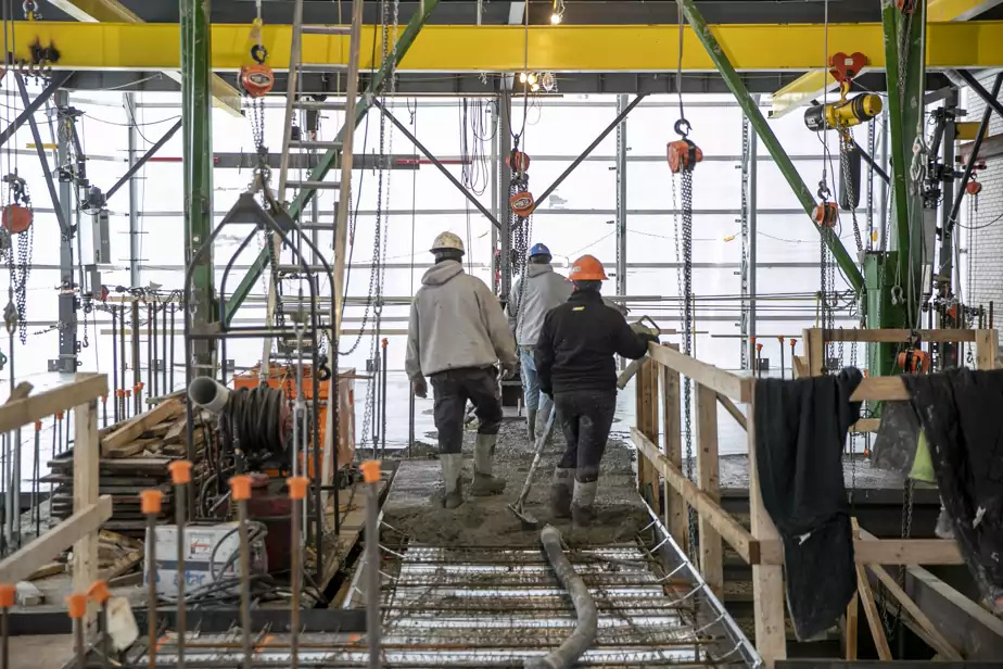 Canada | Une création d’emploi surprenante contribue à une baisse du taux de chômage