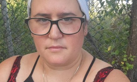 Elle a agressé un adolescent de 15 ans | Tout juste condamnée, une prédatrice est accusée de traite de personnes