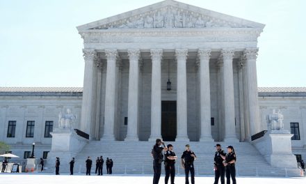 La Cour suprême rejette la remise en cause du droit du sol par Donald Trump