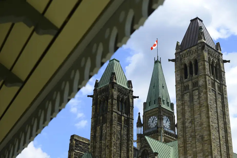 Transport en commun et infrastructures | Ottawa envoie 10 milliards à Québec