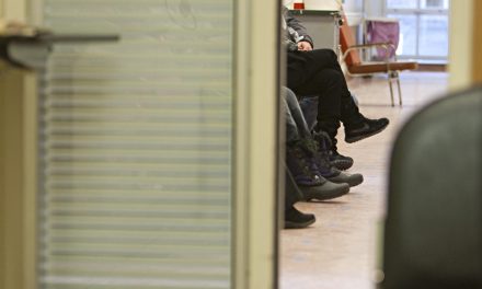 Modernisation de l’accès aux soins | Des projets pilotes de salles d’attente et de consultations virtuelles, annonce Fréchette