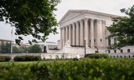Dirigeants d’importantes agences régulatrices  | La Cour suprême « donne le champ libre » à Donald Trump