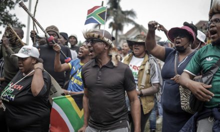 Xénophobie en Afrique du Sud, réforme au Sénégal, inondations en Côte d&rsquo;Ivoire : l&rsquo;hebdo Afrique