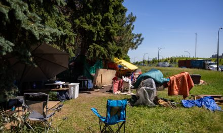 Montréal | Un incendie est survenu au campement Notre-Dame