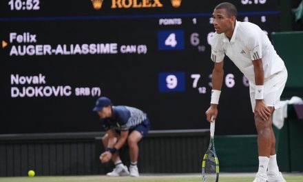 Auger-Aliassime défait à Wimbledon | Jouer comme un géant devant le plus grand