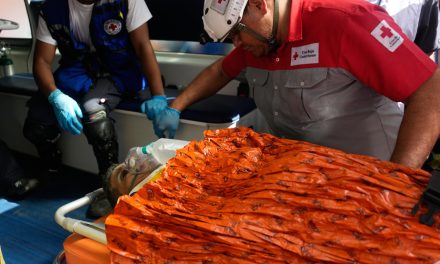 Double séisme au Venezuela | Un survivant extrait des décombres huit jours après