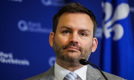 Le chef péquiste critique les dépenses de Christine Fréchette