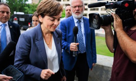Négociations commerciales | Fréchette obtient des réponses de Carney et reste prudente