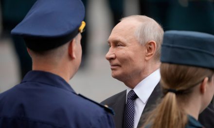La Russie nie tout lien avec des réseaux de recrutement de mercenaires colombiens