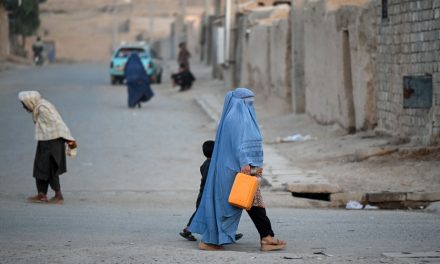 Afghanistan | 2,4 millions de filles privées d’enseignement secondaire depuis cinq ans, selon l’UNESCO
