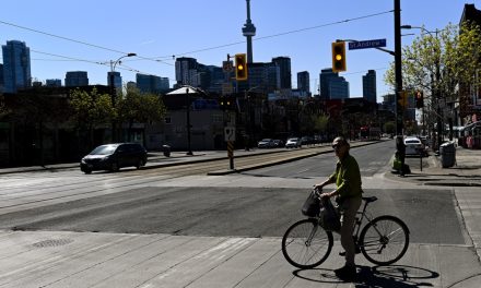 Quand la justice ontarienne refuse de se mêler du débat sur les pistes cyclables