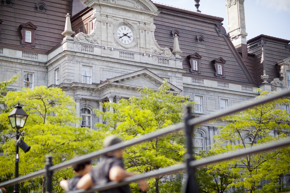 Ville de Montréal | Le nombre de cadres mis en disponibilité en hausse
