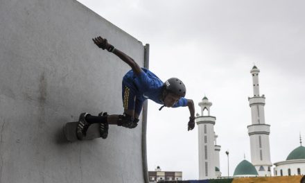 « Je suis un Lion, j&rsquo;ai peur de rien » : les skateurs sénégalais veuillent briller aux JOJ à Dakar