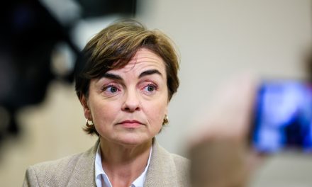 Itinérance | Fréchette promet 250 millions d’urgence aux villes