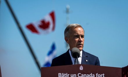 Guerre commerciale | Le Canada devait répliquer aux droits de douane américains, selon Mark Carney