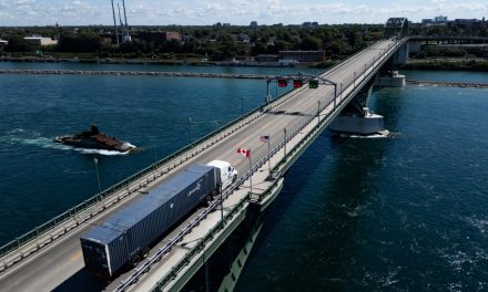 Démystifier l’économie | Notre balance commerciale avec les États-Unis influence-t-elle la valeur du dollar canadien ?