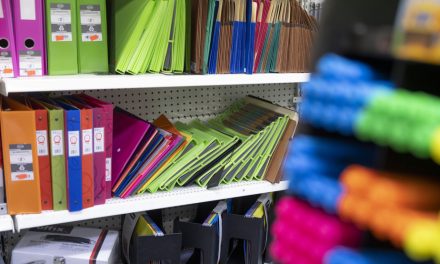 Rentrée scolaire | Des élèves privés de matériel pour des retards de paiement