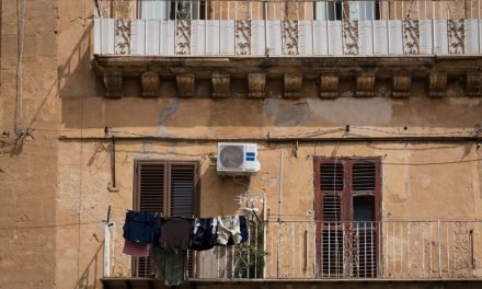 Canicules en série | Les Italiens se résignent à la climatisation