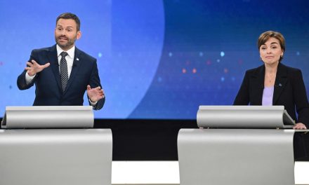Dernière étape de la campagne | Fréchette attaque le référendum péquiste perdant et un PLQ sans plan économique